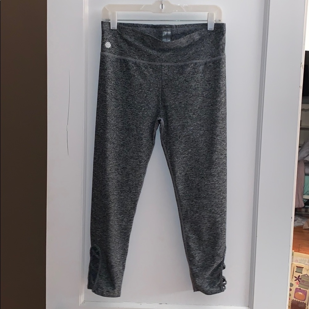 Yoga pants 👖 ebb & flow space dye criss cross M